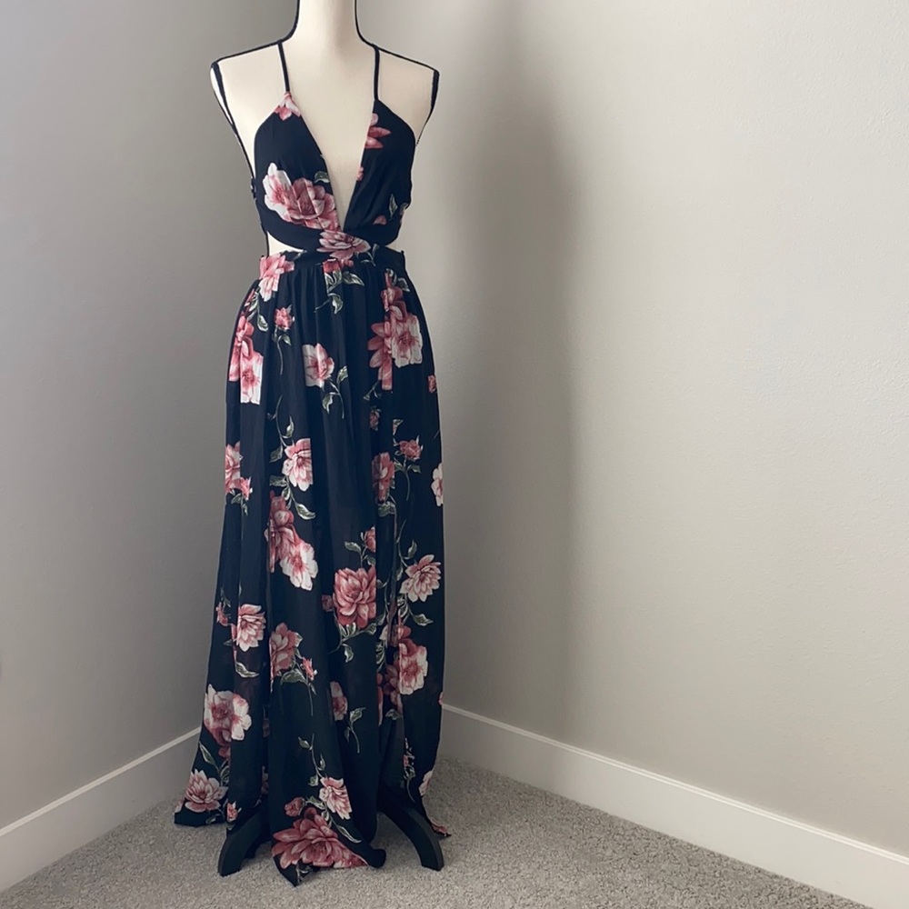 Maxi dress 🛑 SOLD